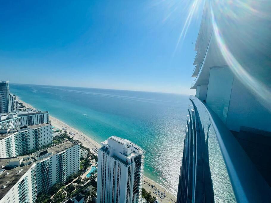 Stay At The Top With Amazing Views By Rent4Us Hollywood Dış mekan fotoğraf