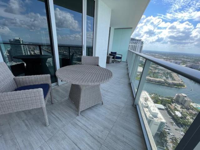 Stay At The Top With Amazing Views By Rent4Us Hollywood Dış mekan fotoğraf
