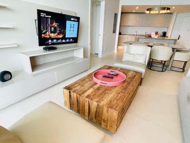 Stay At The Top With Amazing Views By Rent4Us Hollywood Dış mekan fotoğraf